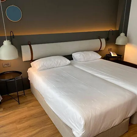 Fletcher Hotel-restaurant Oisterwijk-tilburg 호텔