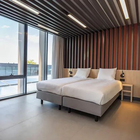 Fletcher Hotel-restaurant Oisterwijk-tilburg Hotel 4*